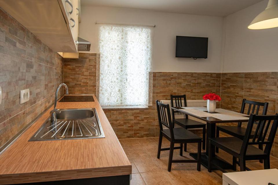 ביוגראד נה מורו Apartment Nina מראה חיצוני תמונה